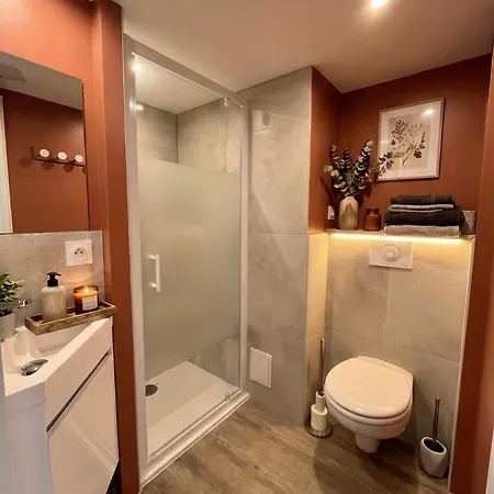 Bois Emeraude アパート